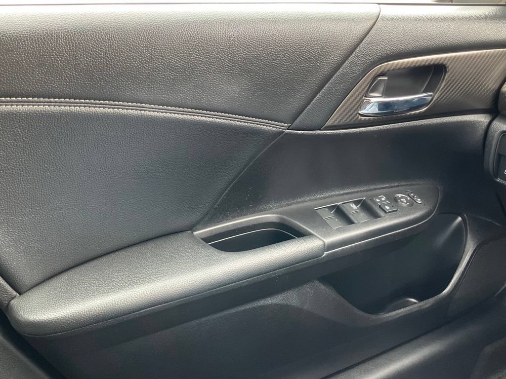 Used 2016 Honda Accord Sport image 42