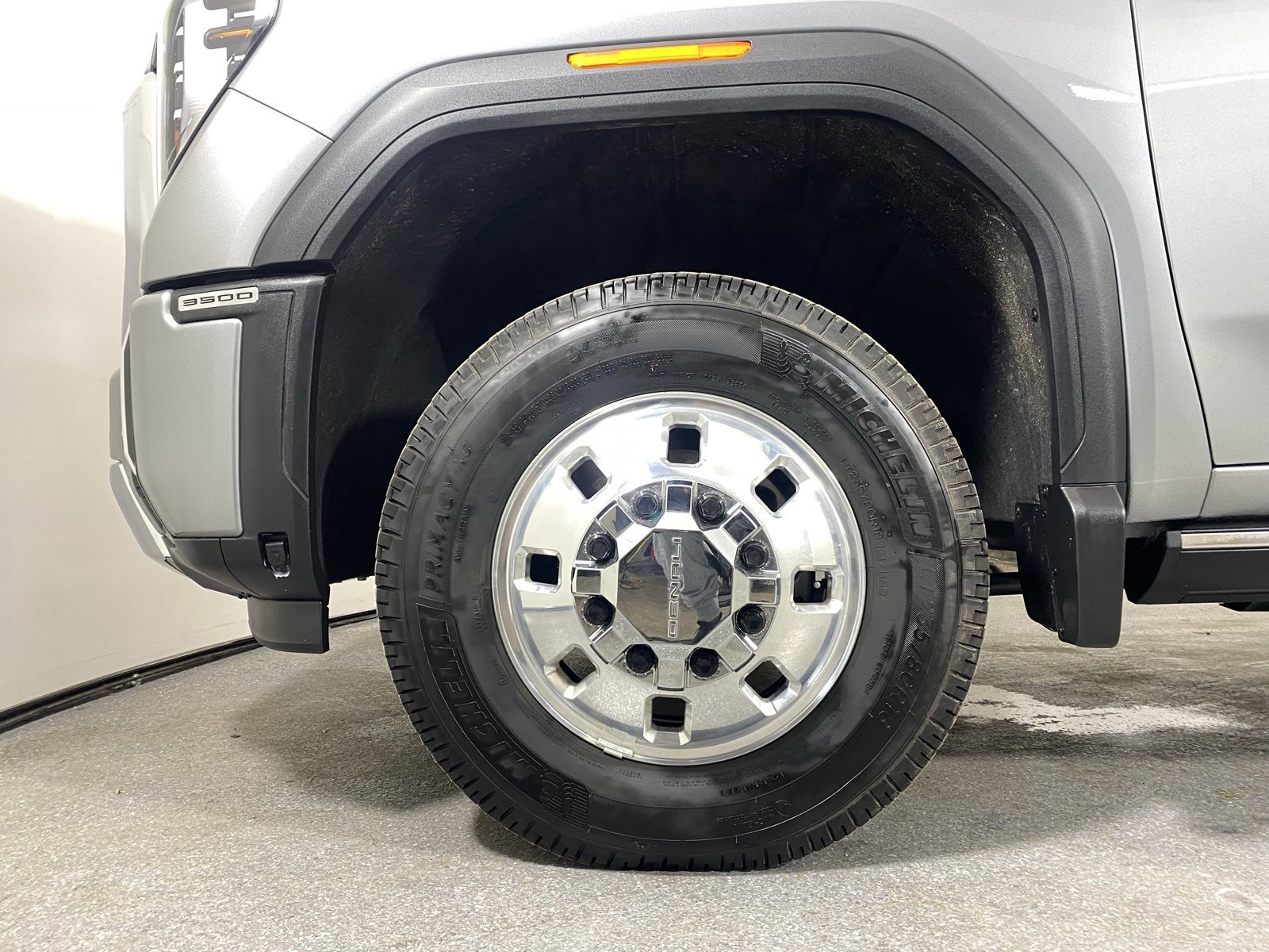 Used 2025 GMC Sierra 3500 Denali w/ Denali Reserve Package image 38