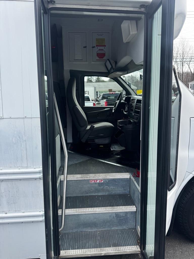 Used 2013 Chevrolet Express 3500 w/ School Bus Package RWD image 14