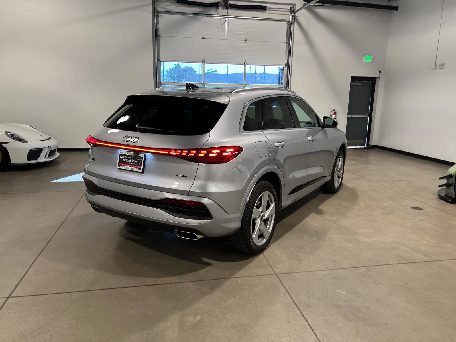Used 2025 Audi Q5 Premium Plus AWD/4WD image 3