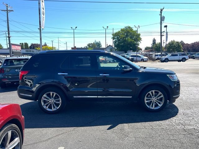Used 2019 Ford Explorer Limited w/ Ford Safe & Smart Package AWD/4WD image 6