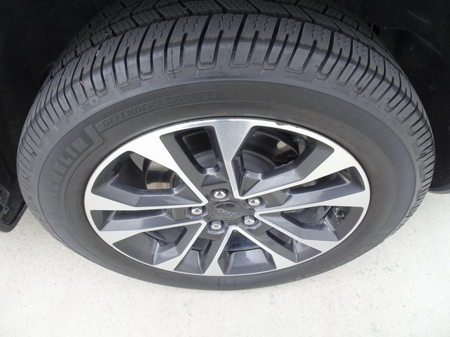 Used 2023 Jeep Grand Cherokee L Overland image 9