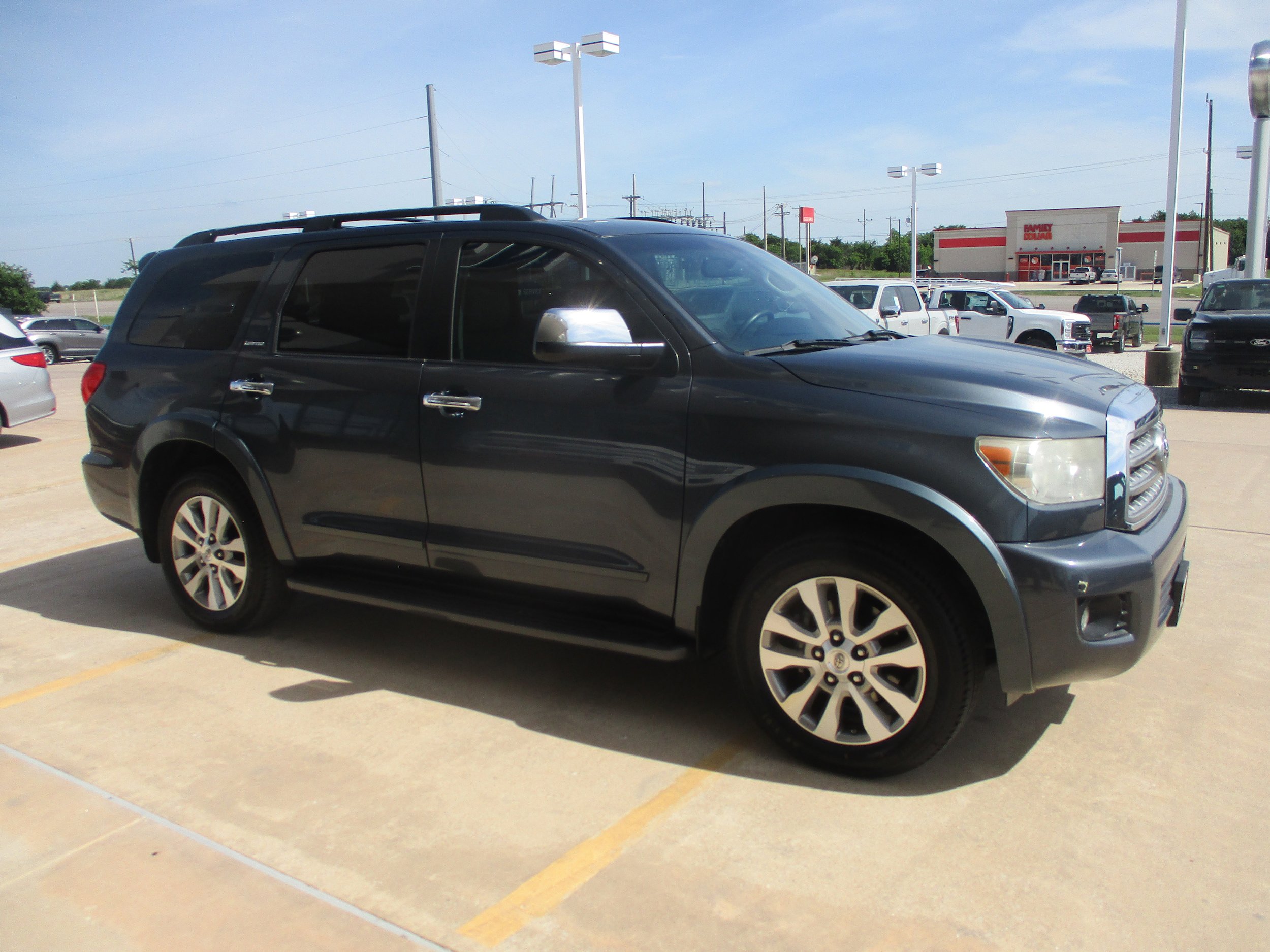 Used 2008 Toyota Sequoia Limited RWD image 8