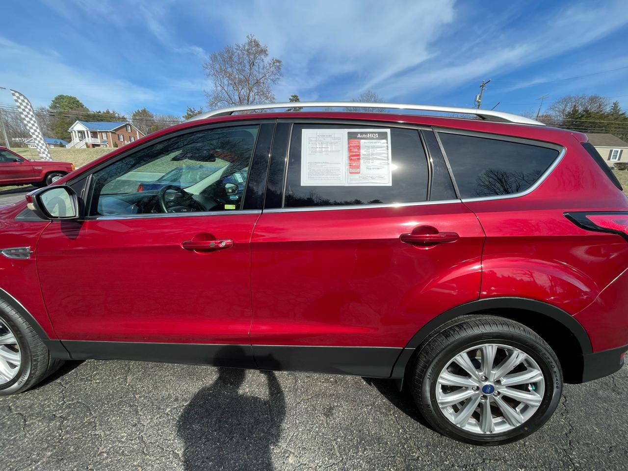 Used 2017 Ford Escape Titanium image 4