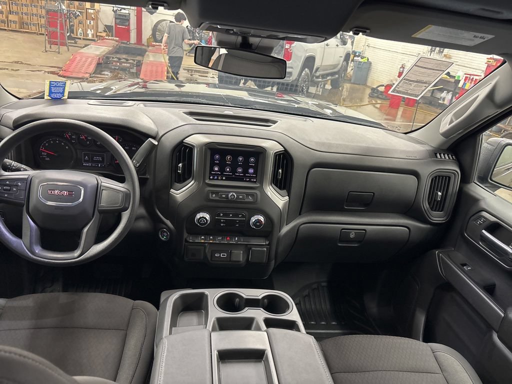 Used 2025 GMC Sierra 1500 Pro w/ Pro Value Package AWD/4WD image 17