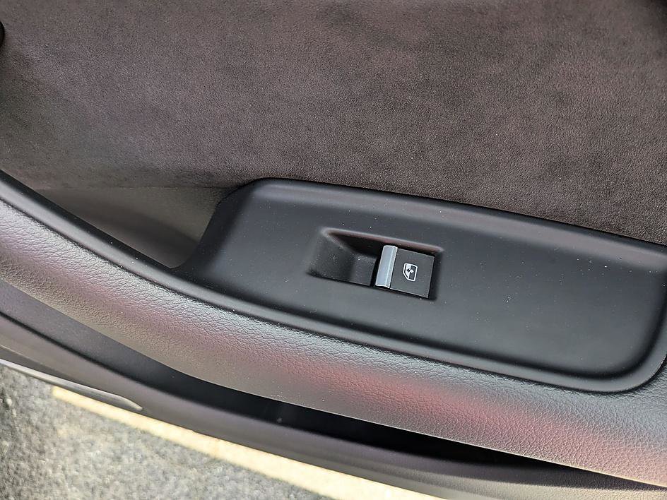 Used 2021 Audi SQ8 Premium Plus w/ SQ8 Black Optic Package image 40