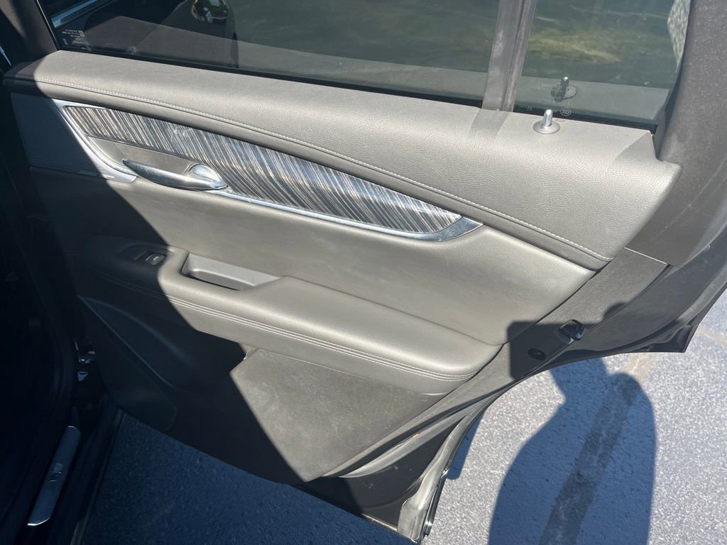 Used 2024 Cadillac XT6 Premium Luxury image 25