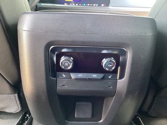 New 2025 Chevrolet Suburban Premier w/ Sun And Tow Package RWD image 21