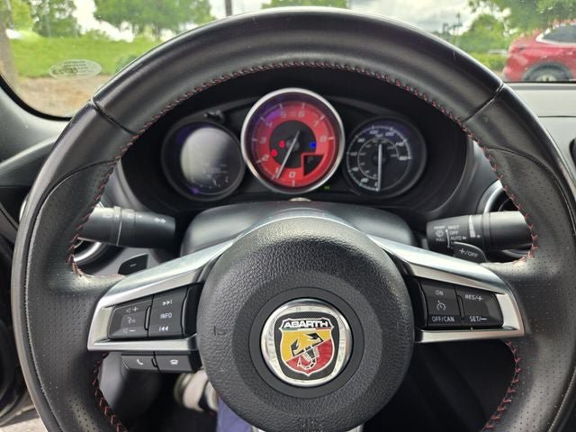 Used 2018 FIAT 124 Spider Abarth RWD image 19