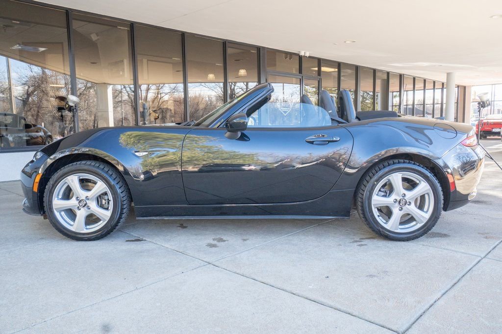 Used 2016 MAZDA MX-5 Miata Grand Touring image 5