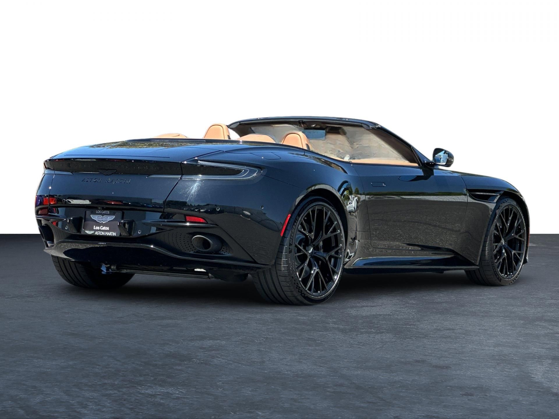 Used 2025 Aston Martin DB12 Convertible RWD image 29