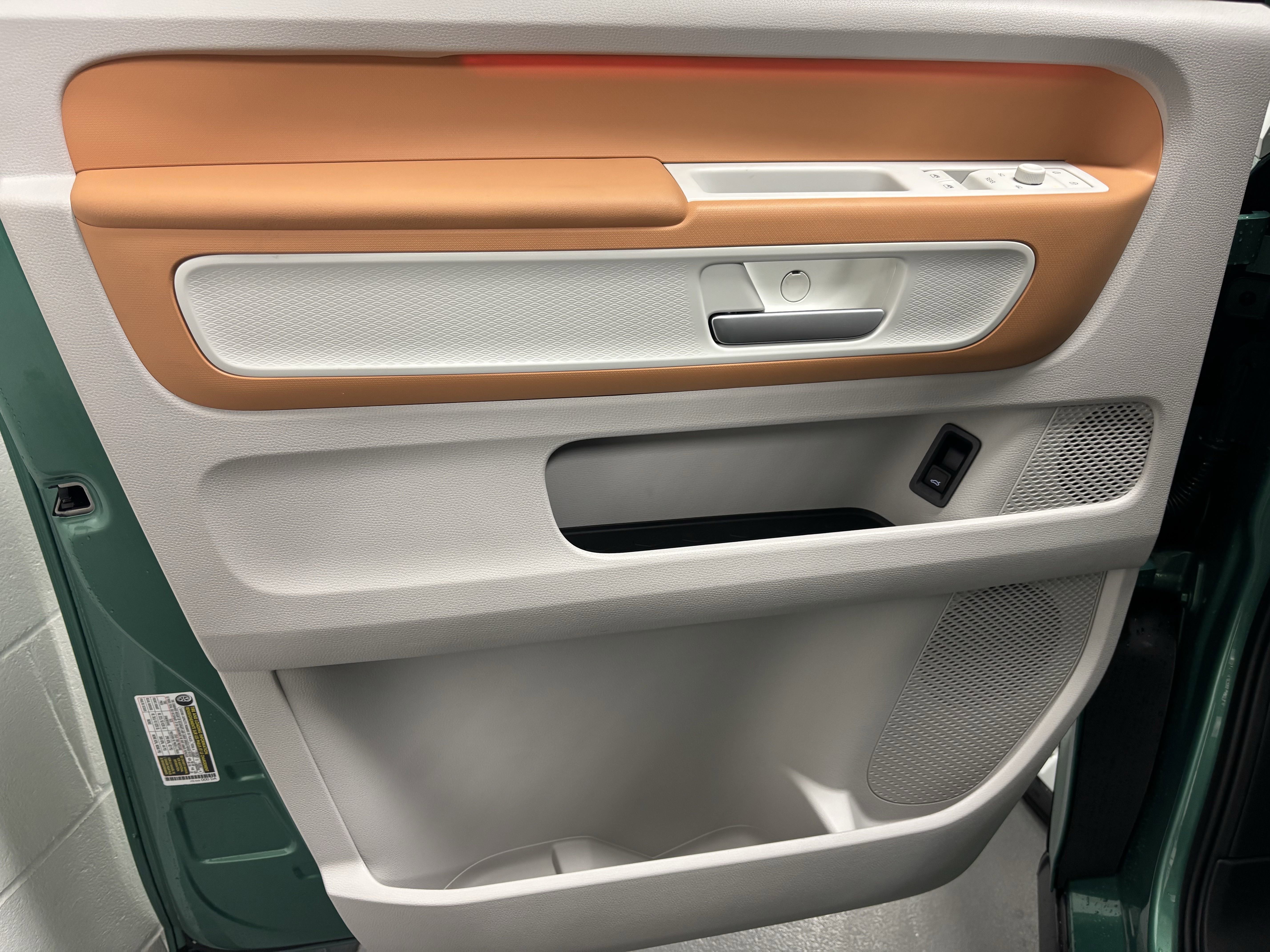 New 2025 Volkswagen ID. Buzz 1st Edition AWD/4WD image 2