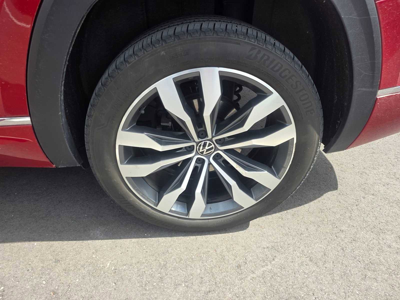 Used 2021 Volkswagen Atlas SEL R-Line image 8