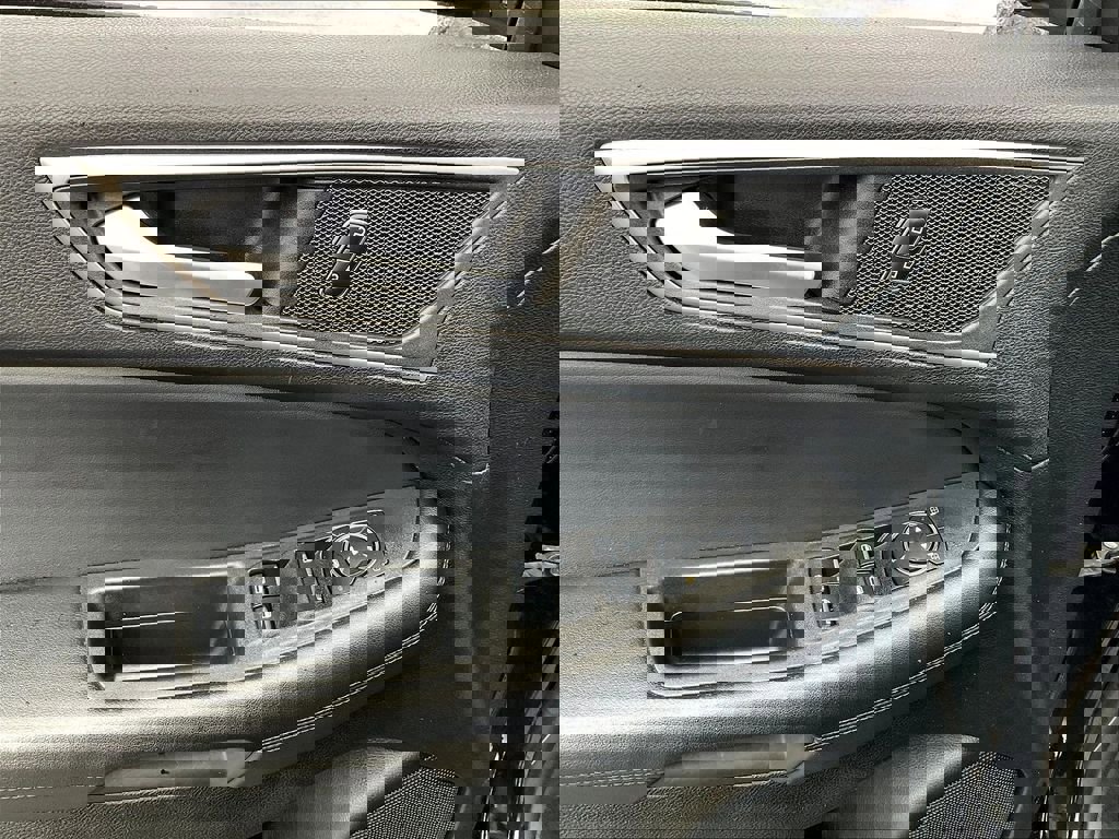 Used 2023 Ford Edge SEL AWD/4WD image 35