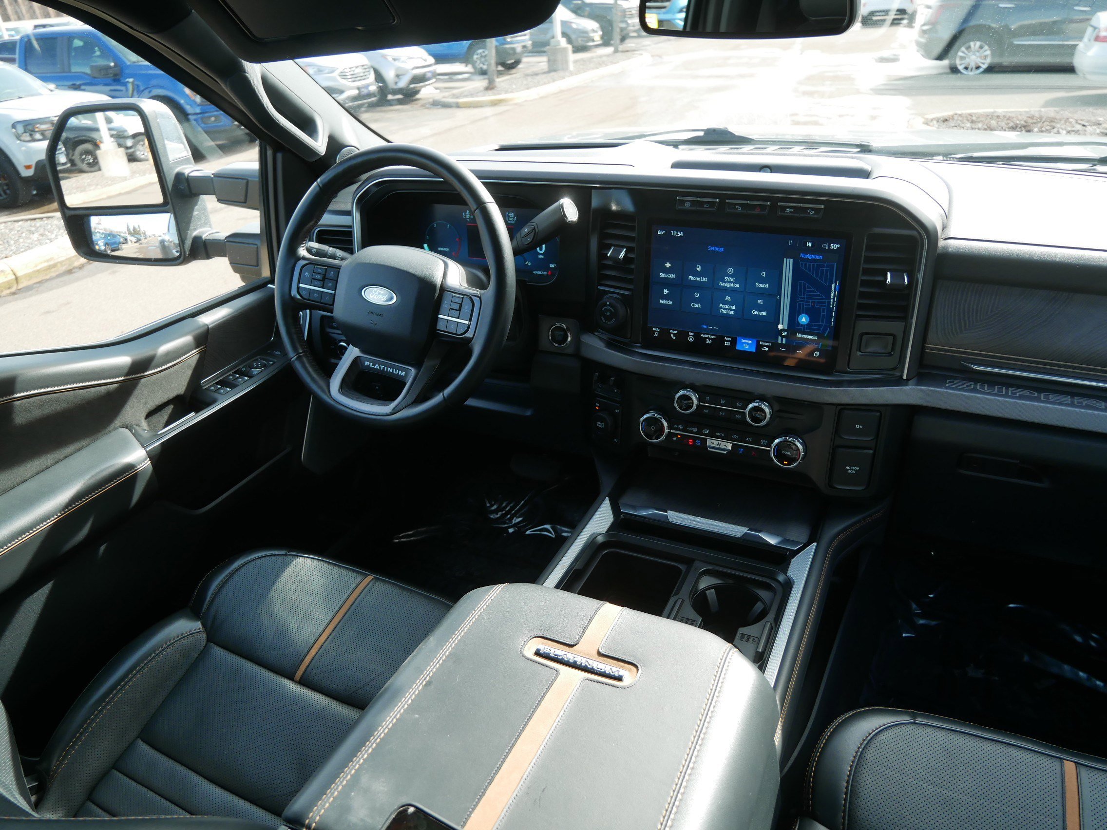 Used 2023 Ford F450 Platinum w/ FX4 Off-Road Package image 9