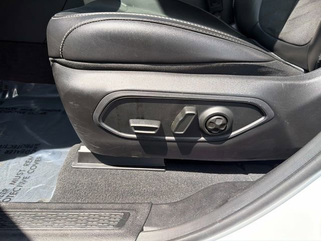 Used 2025 Jeep Grand Cherokee L Altitude AWD/4WD image 19