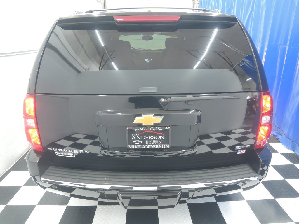 Used 2012 Chevrolet Suburban LTZ AWD/4WD image 9