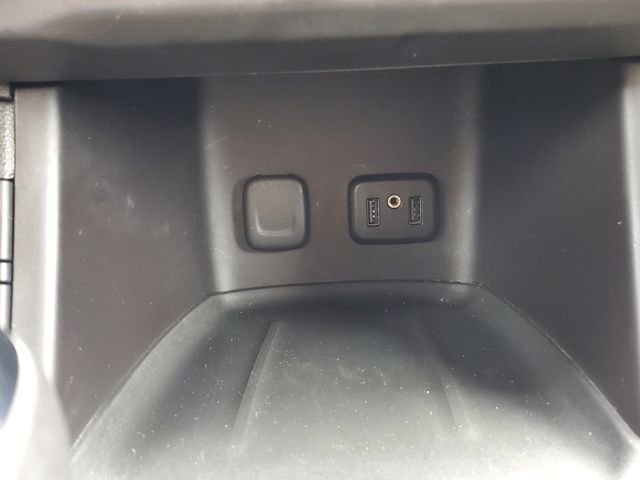 Used 2017 GMC Acadia SLE w/ LPO, Floor Liner Package AWD/4WD image 33