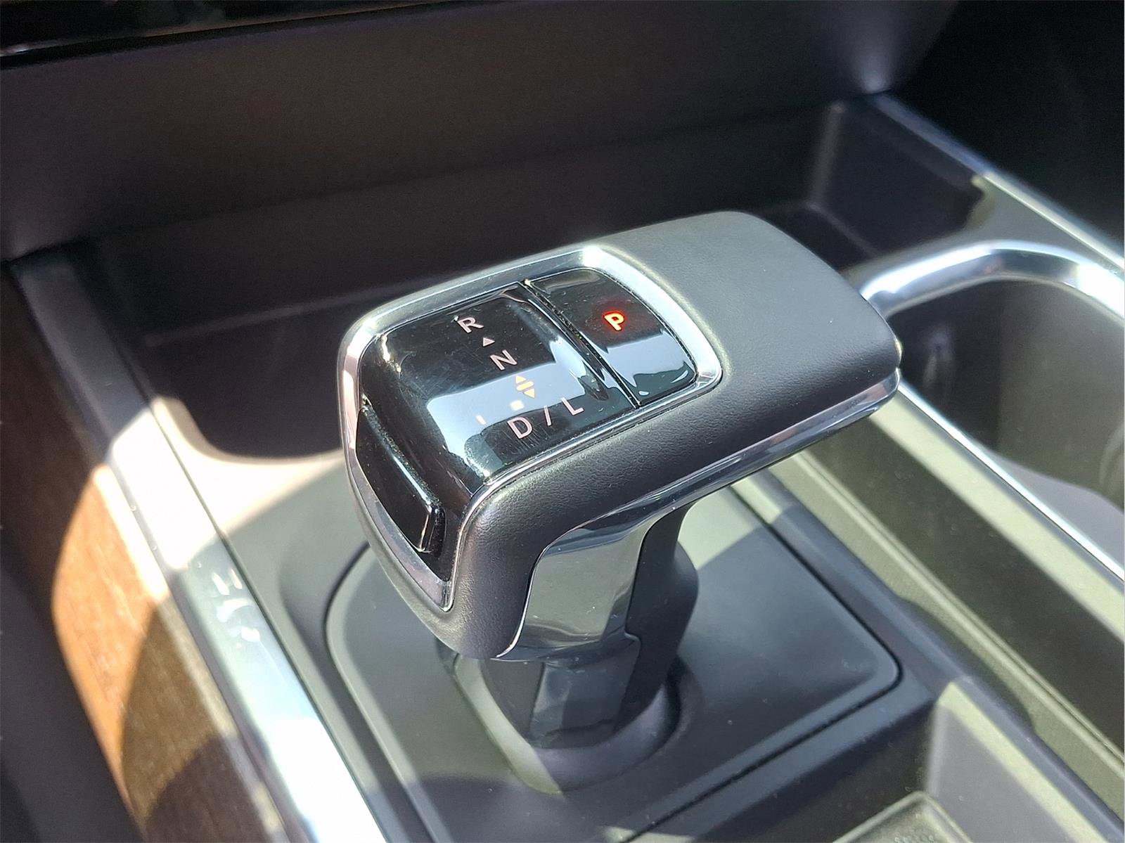Used 2024 Chevrolet Silverado 1500 High Country w/ Technology Package AWD/4WD image 60