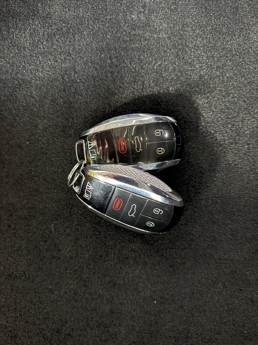 Used 2022 Bentley Flying Spur W12 image 33