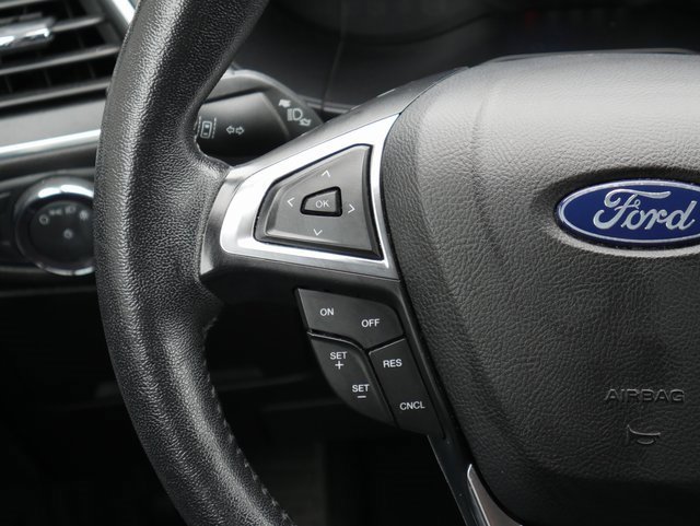 Used 2022 Ford Edge Titanium image 18