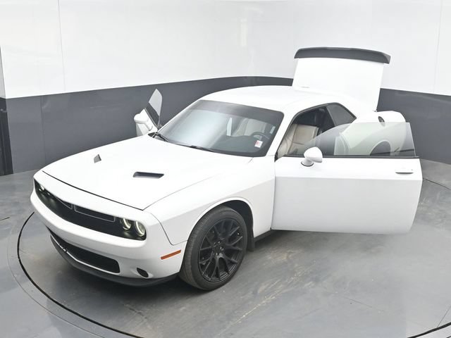 Used 2015 Dodge Challenger SXT Plus RWD image 45