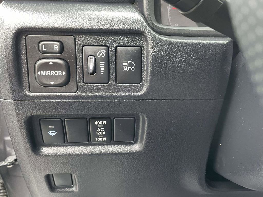 Used 2021 Toyota 4Runner SR5 AWD/4WD image 23