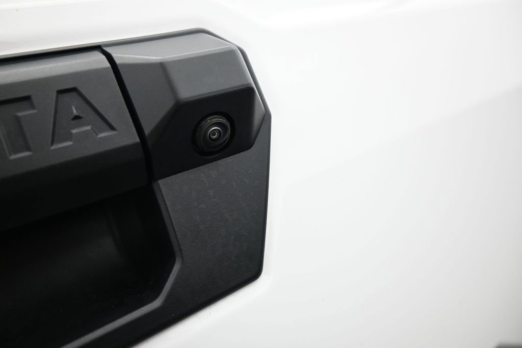 Used 2024 Toyota Tacoma SR AWD/4WD image 40