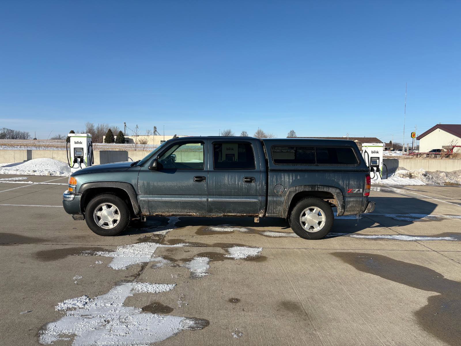 Used 2006 GMC Sierra 1500 SLE w/ Onstar Plus Package image 3