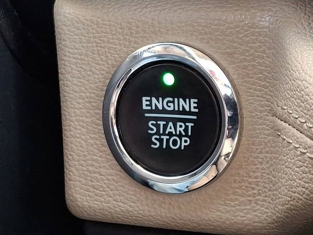 Used 2022 Ford Expedition Max Limited image 25