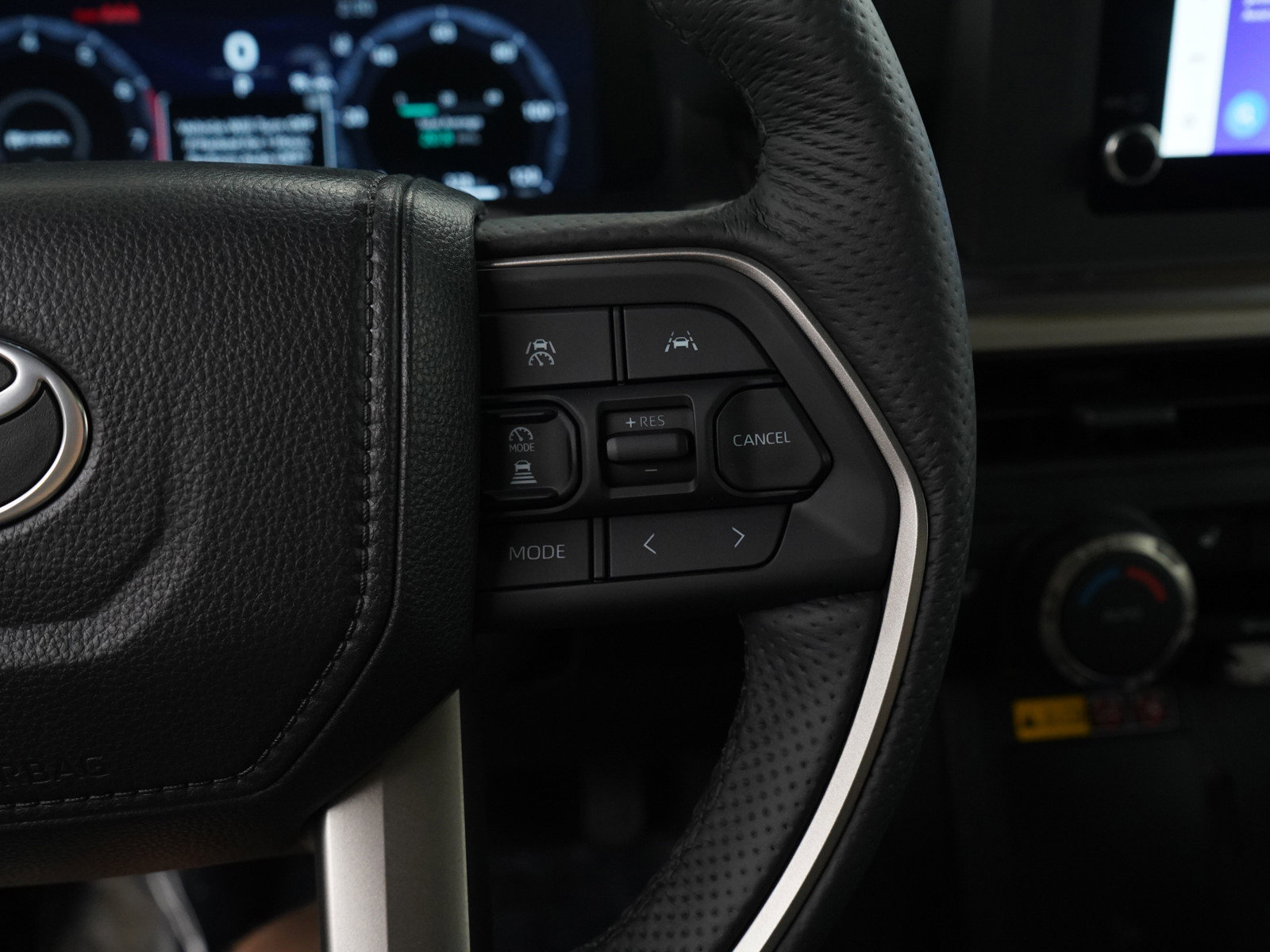 Used 2025 Toyota Tacoma TRD Off-Road image 27