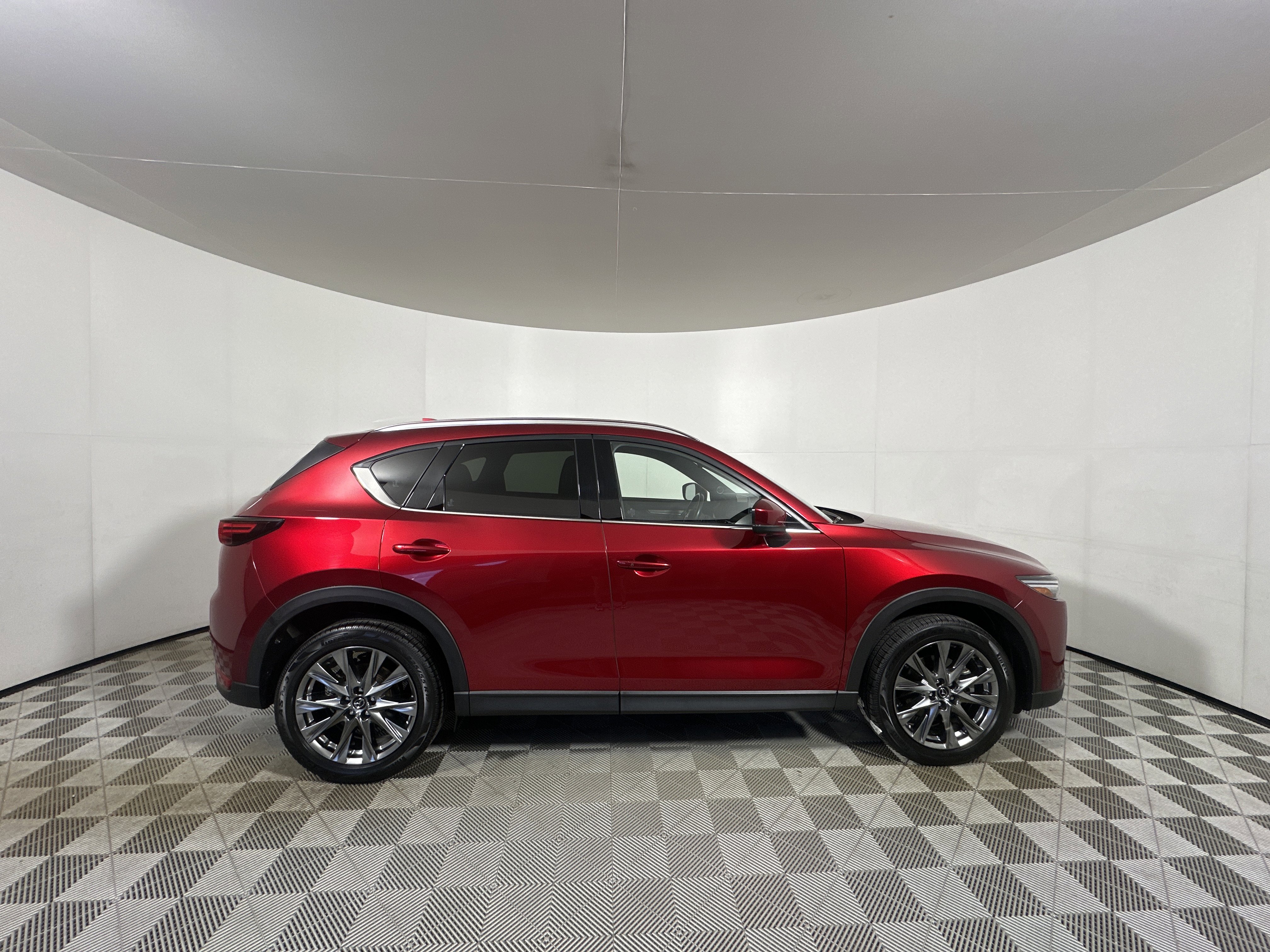 Used 2021 MAZDA CX-5 Signature image 8