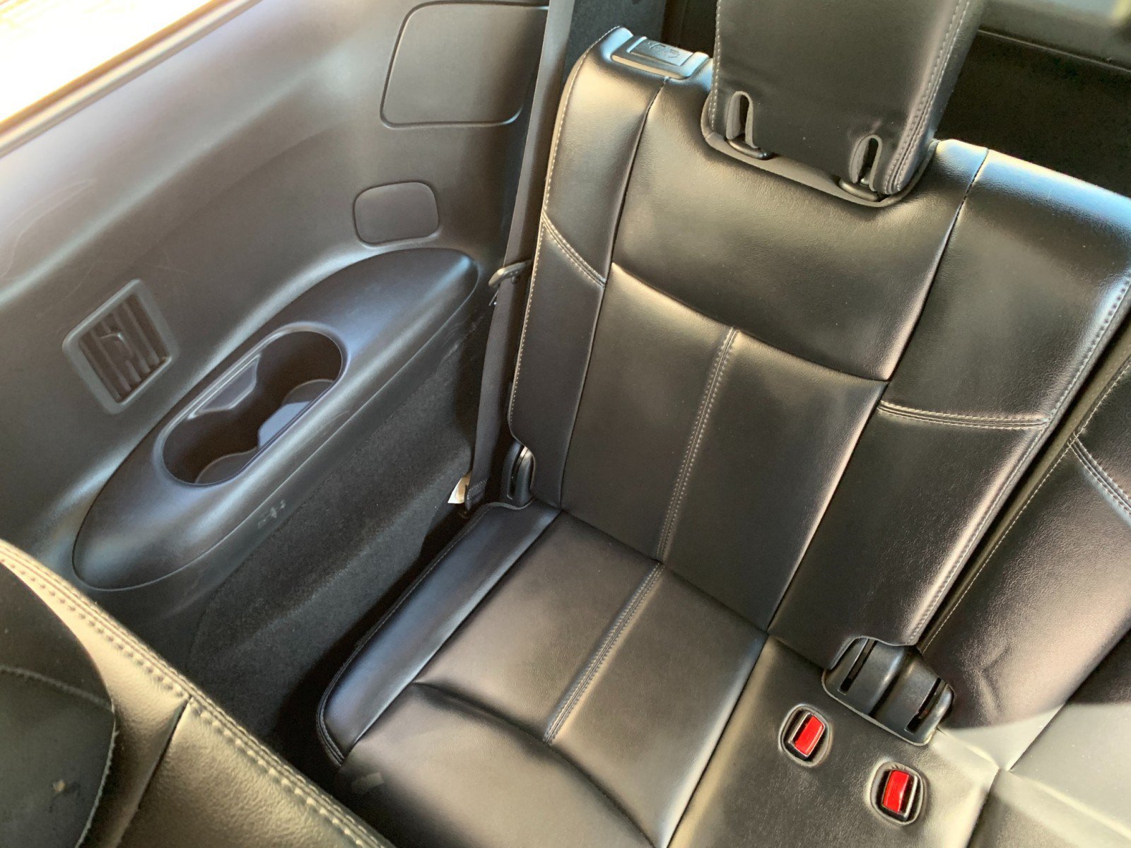 Used 2020 Nissan Pathfinder SL AWD/4WD image 36