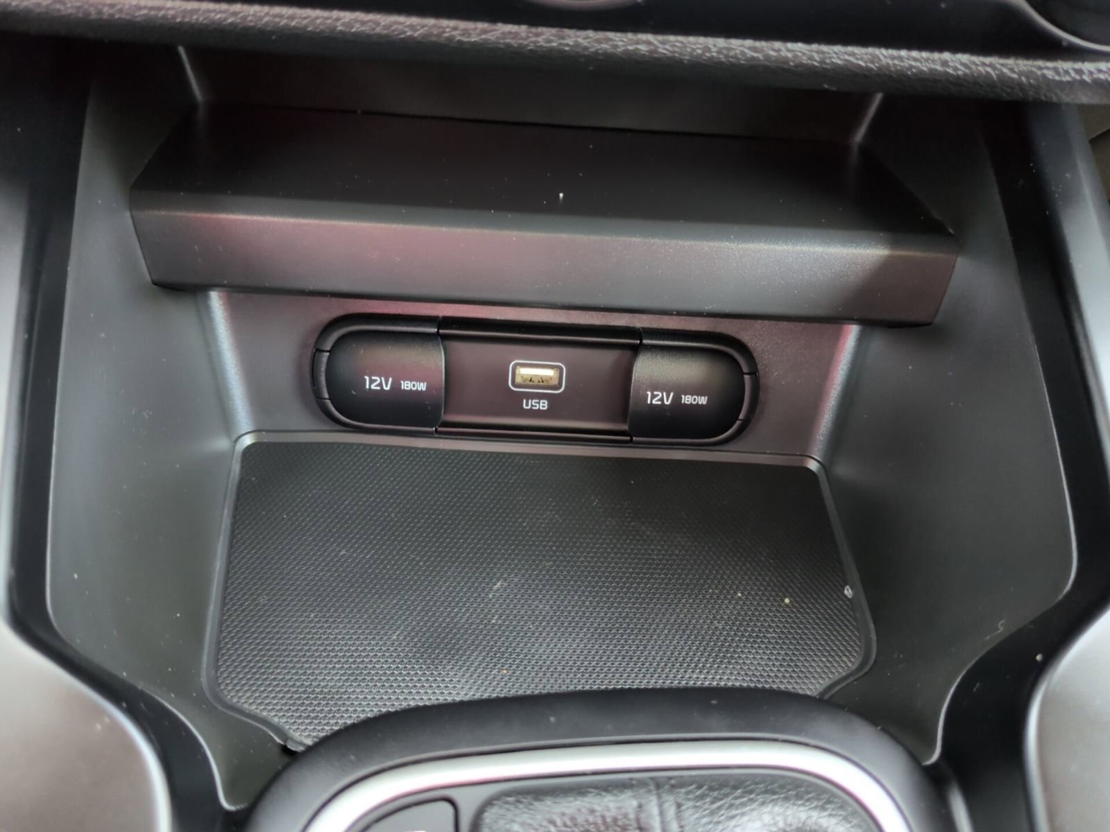 Used 2025 Kia Soul LX image 24