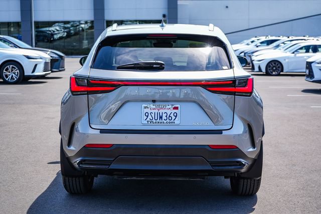 Used 2025 Lexus NX 250 FWD w/ Premium Package image 8