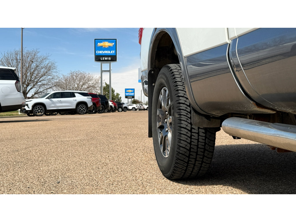 Used 2019 Nissan Titan PRO-4X w/ Pro-4x Convenience Package AWD/4WD image 8