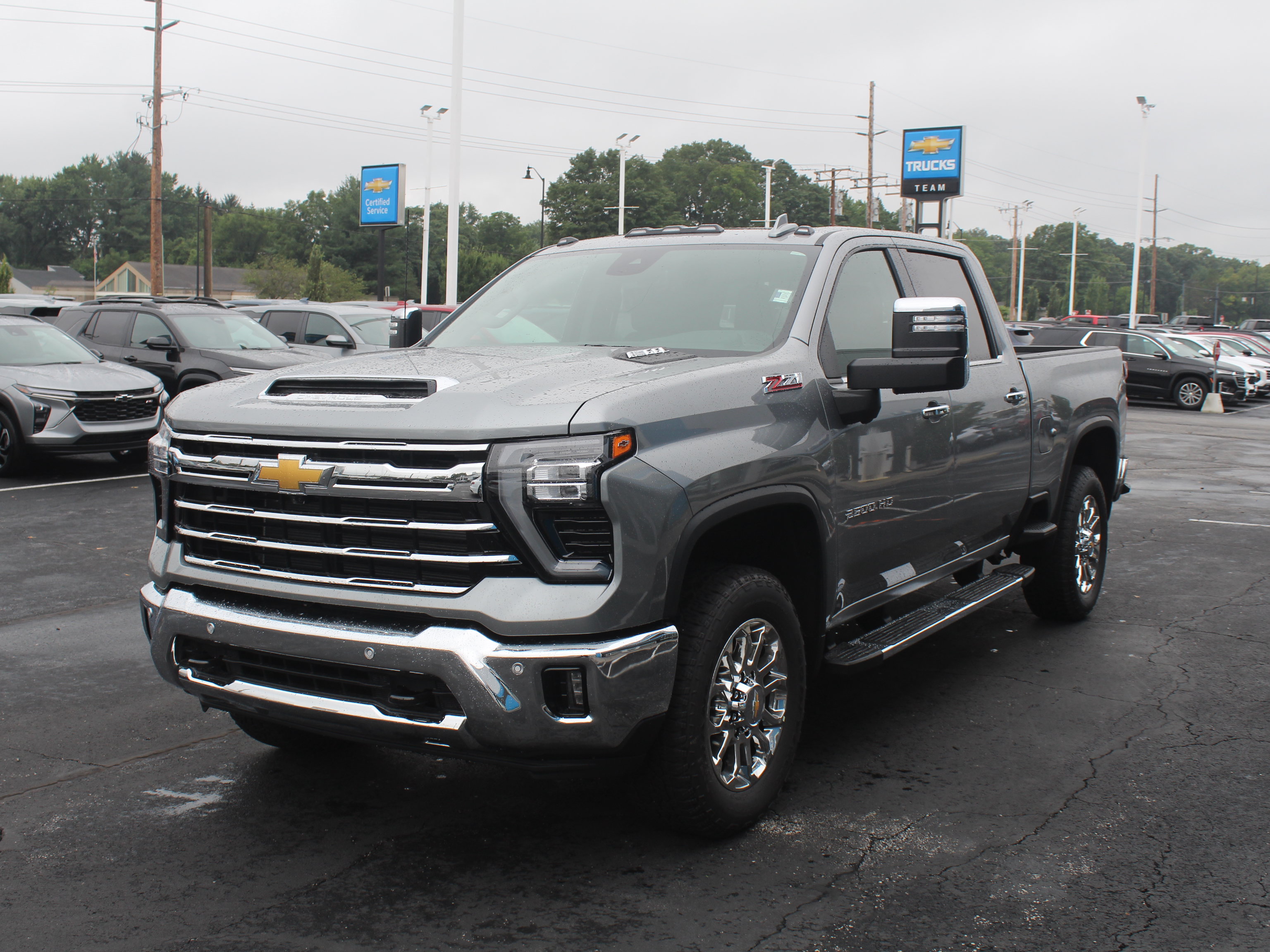 New 2026 Chevrolet Silverado 2500 LTZ w/ LTZ Convenience Package AWD/4WD image 7