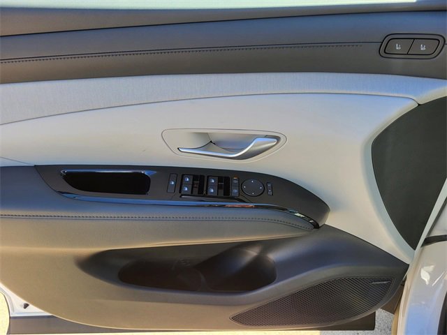 New 2026 Hyundai Tucson Limited image 15