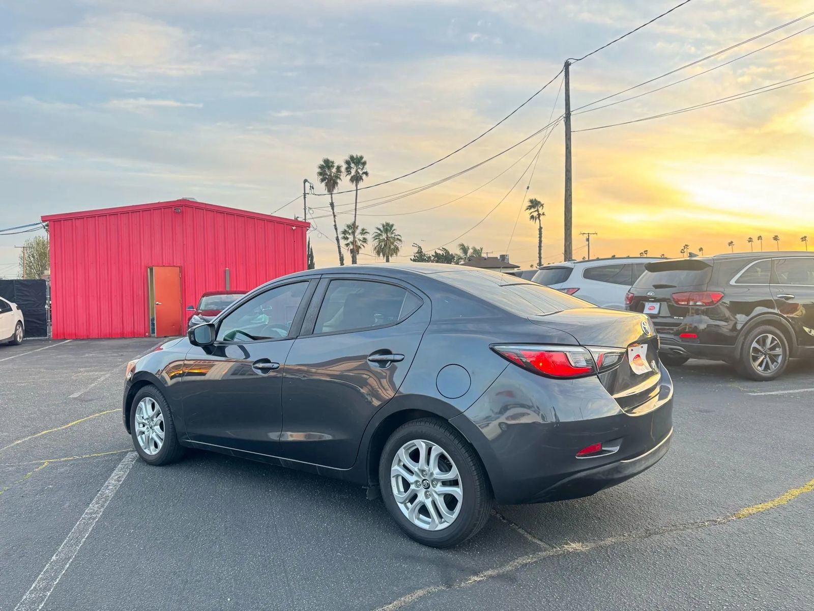 Used 2017 Toyota Yaris iA image 4