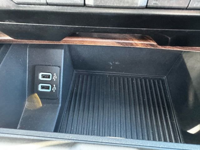 Used 2017 Ford F150 Lariat w/ Equipment Group 502A Luxury image 27