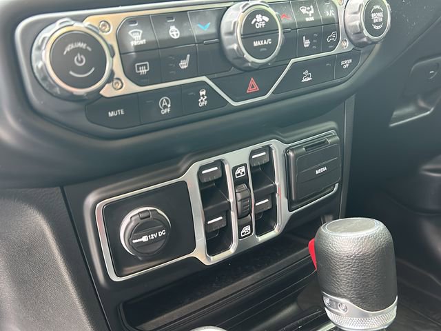Used 2023 Jeep Gladiator Sport AWD/4WD image 14