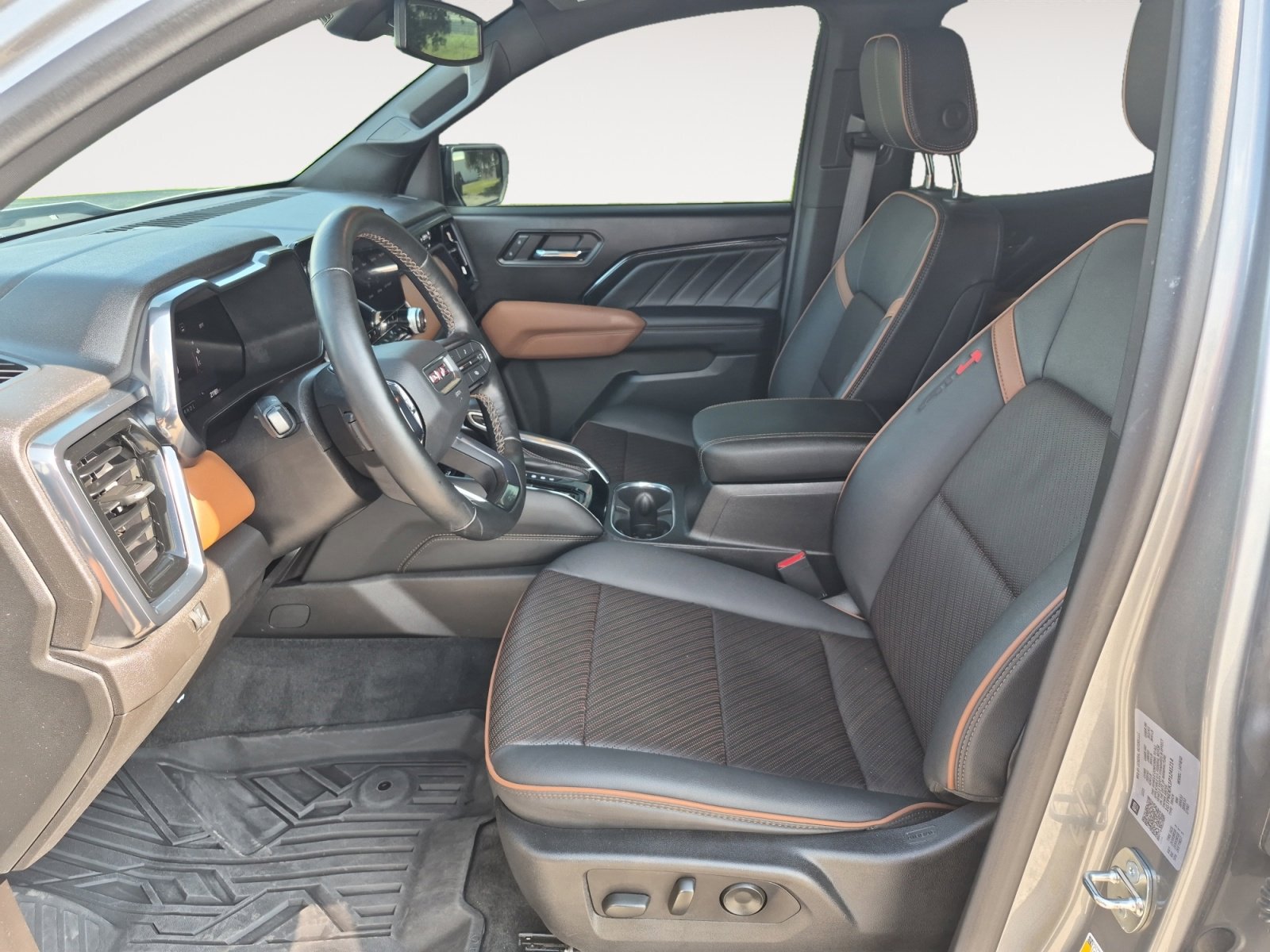 Used 2023 GMC Canyon AT4 w/ AT4 Premium Package AWD/4WD image 22