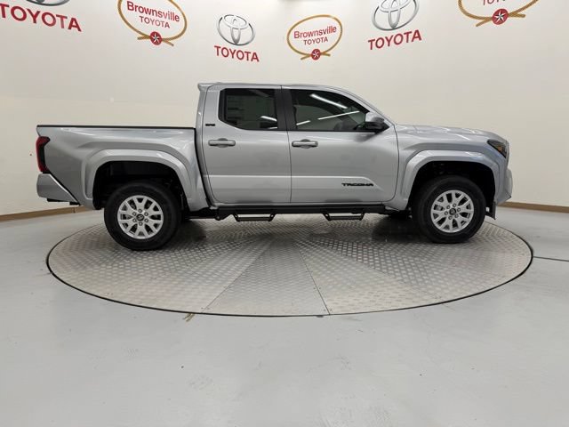 New 2026 Toyota Tacoma SR5 AWD/4WD image 3