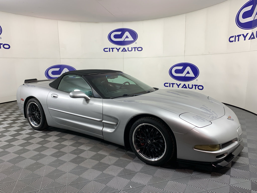 Used 1999 Chevrolet Corvette Convertible w/ Memory Pkg image 1