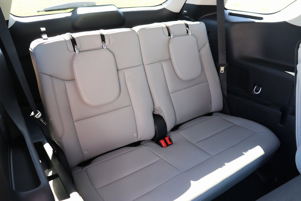 New 2026 Ford Explorer Active image 23