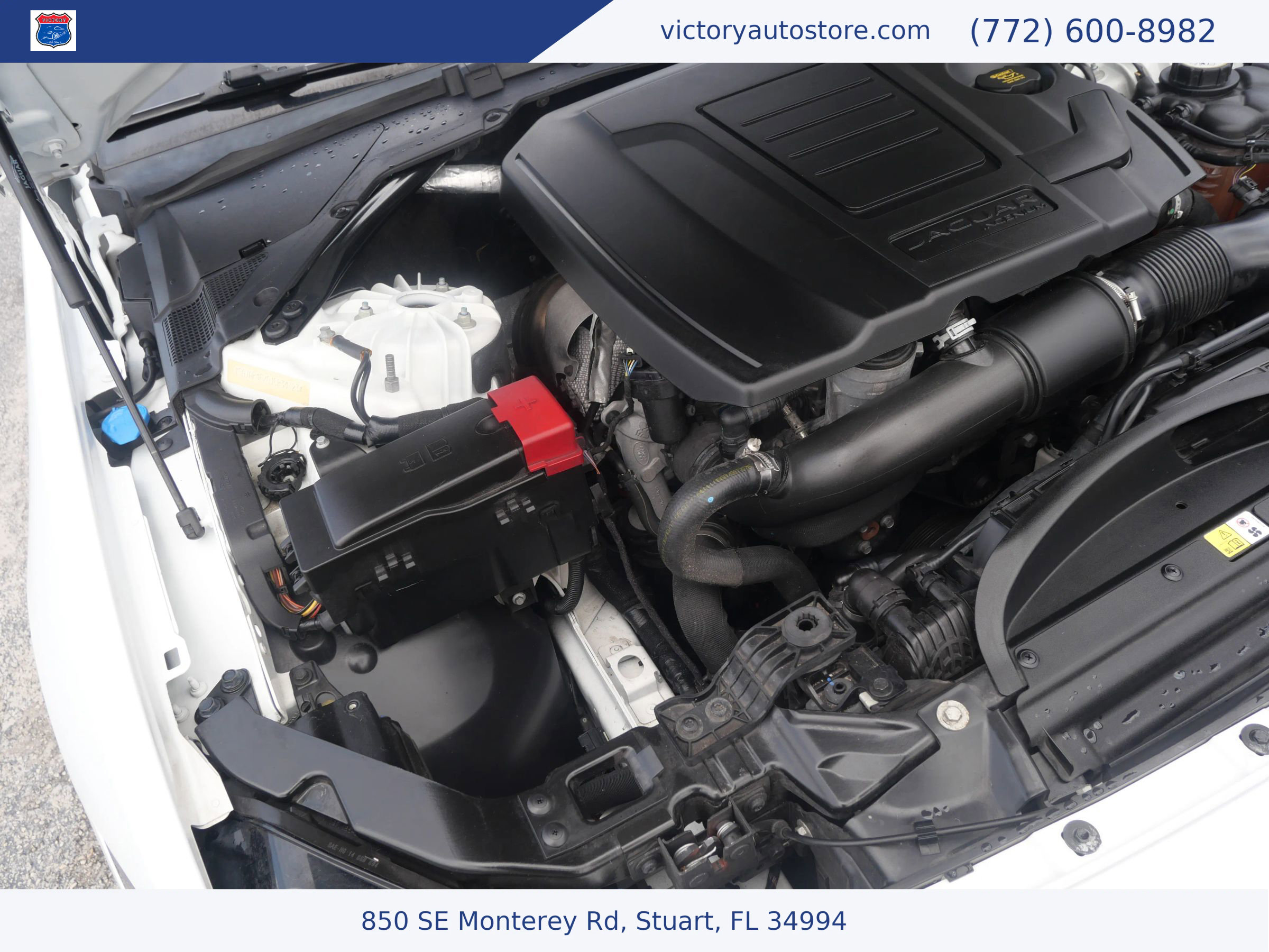 Used 2018 Jaguar XE image 42