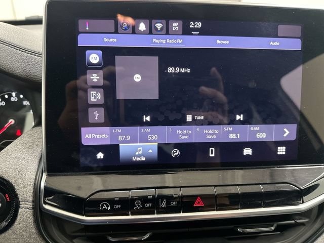 Used 2024 Jeep Compass Latitude AWD/4WD image 13