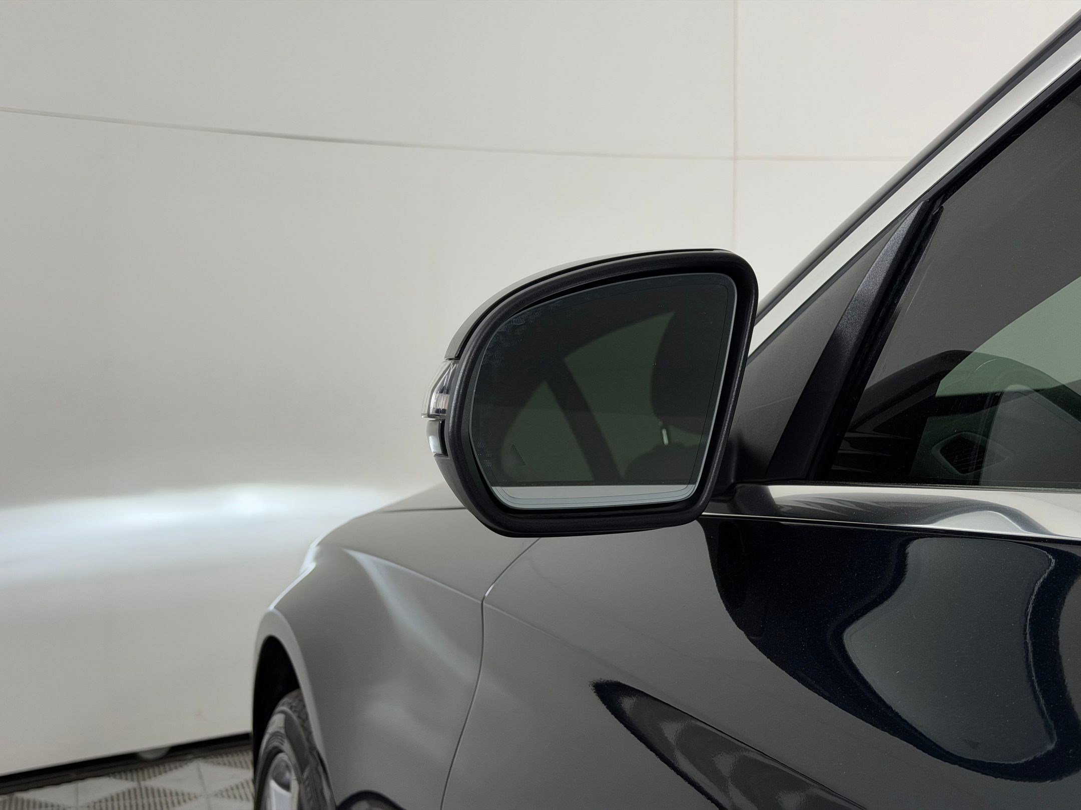 Used 2019 Mercedes-Benz C 300 4MATIC Sedan image 21