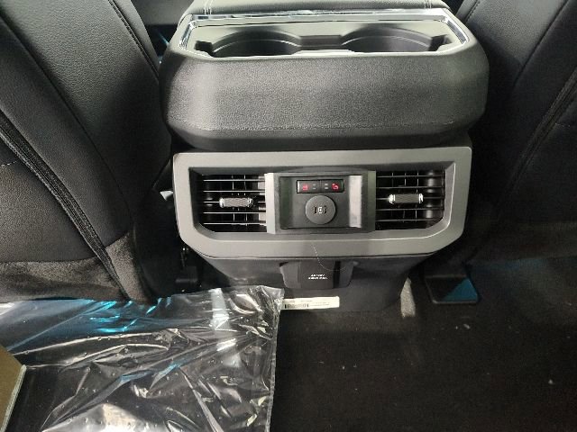 New 2026 Ford F350 Lariat w/ Lariat Premium Package image 17