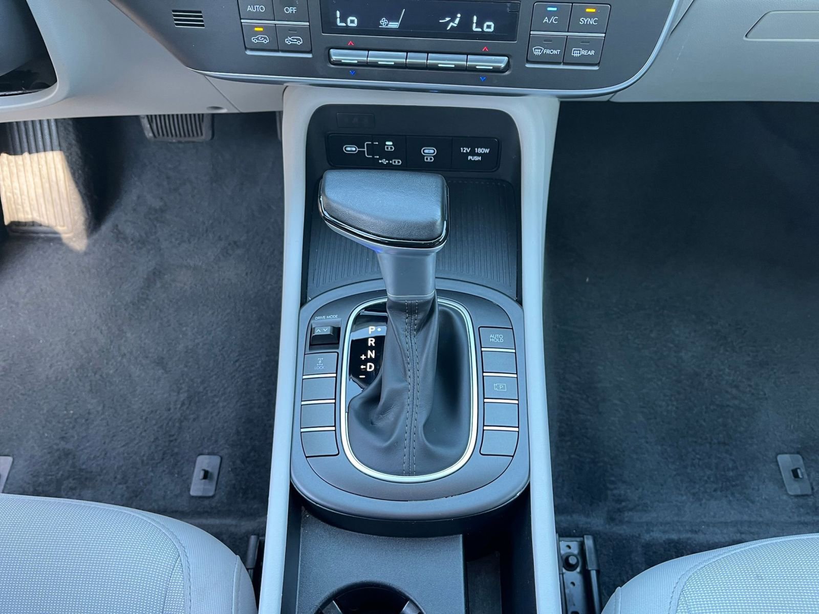 Used 2025 Hyundai Kona SEL image 43